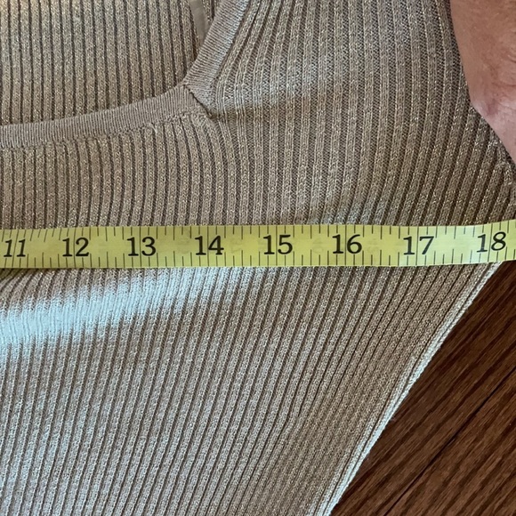 NWT juniors square neck metallic shimmer champagne beige sweater 1/2 sleeve L - Picture 8 of 11